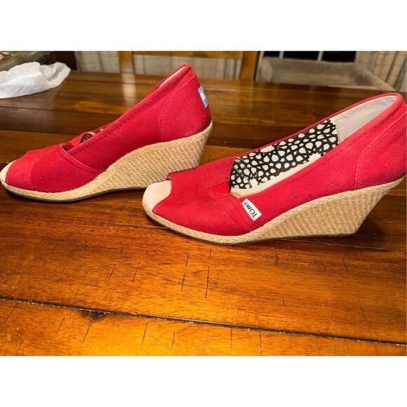 Toms Red Heeled Open Toe Wedges Womens Size 9 - Picture 3 of 8